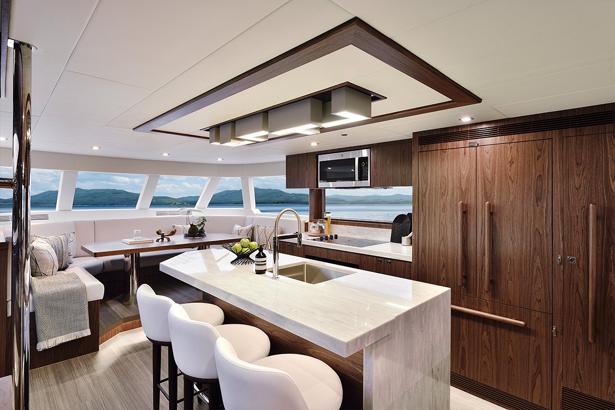 Horizon Yachts Displays the New V77 CMY at the Seattle Fall Boats Afloat Show